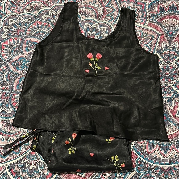 Floral Embroidered Black silk pajama set - Picture 1 of 3